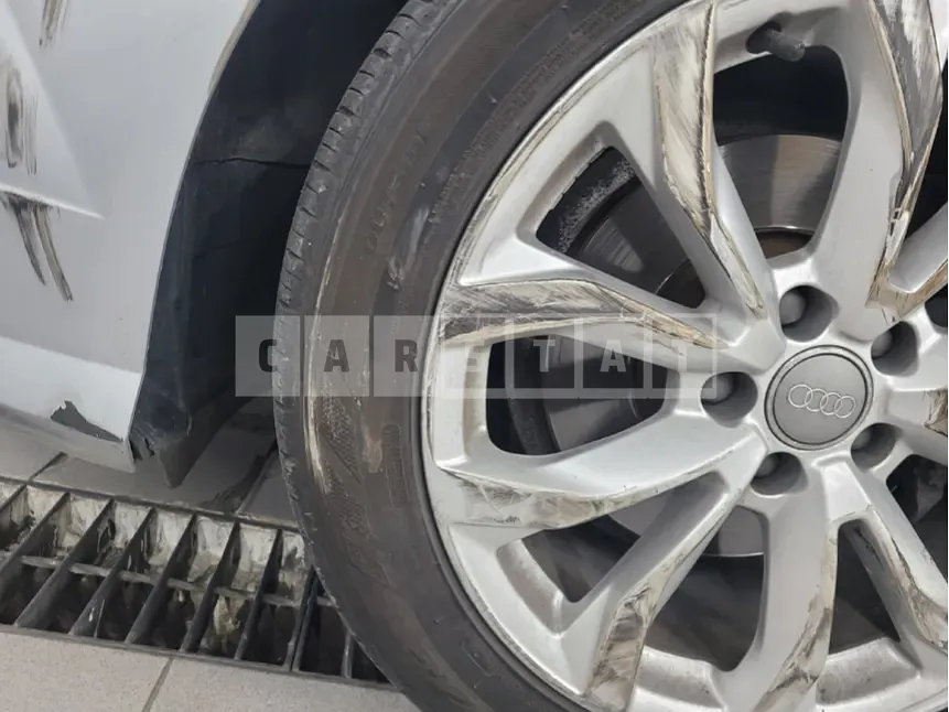 Photo 2 of 43: 2018 Audi A6 35 TDI Four, VIN WAUZZZ4G4JN065413 — Korean insurance auction