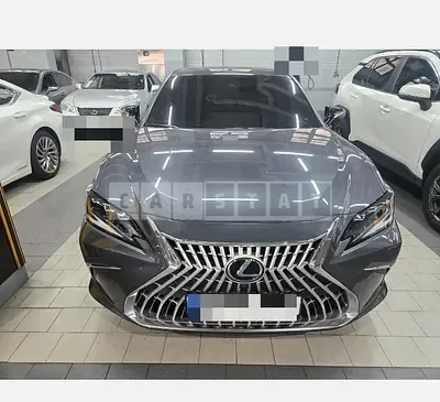 Photo 1 of 13: 2025 Lexus ES300h, VIN JTHBA1C12T2033380 — Korean insurance auction