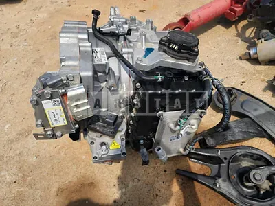 Photo 1 of 2: 2024 Kia (parts) K5 Hybrid Mission — Korean insurance auction