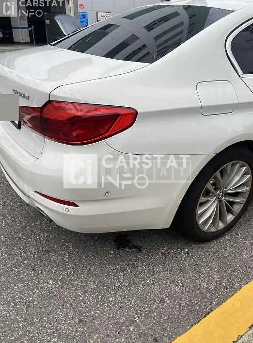Photo 2 of 55: 2018 BMW 520d, VIN WBAJC3105JWC95767 — Korean insurance auction