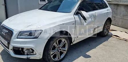 Photo 2 of 15: 2015 Audi Q5 45TDI quattro, VIN WAUZZZ8R5FA051482 — Korean insurance auction