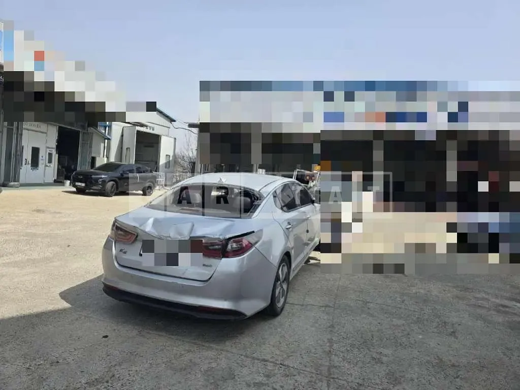 Photo 2 of 13: 2015 Kia K5 2.0 (Hybrid) — Korean insurance auction