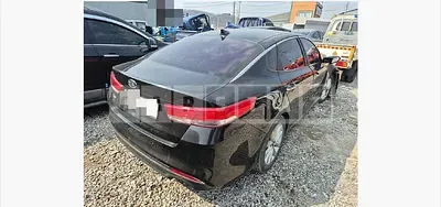 Photo 1 of 15: 2015 Kia K5 — Korean insurance auction