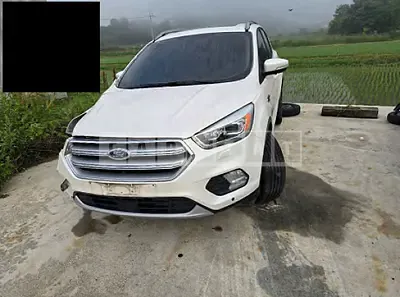Photo 1 of 17: 2017 Ford Kuga 2.0 AWD — Korean insurance auction