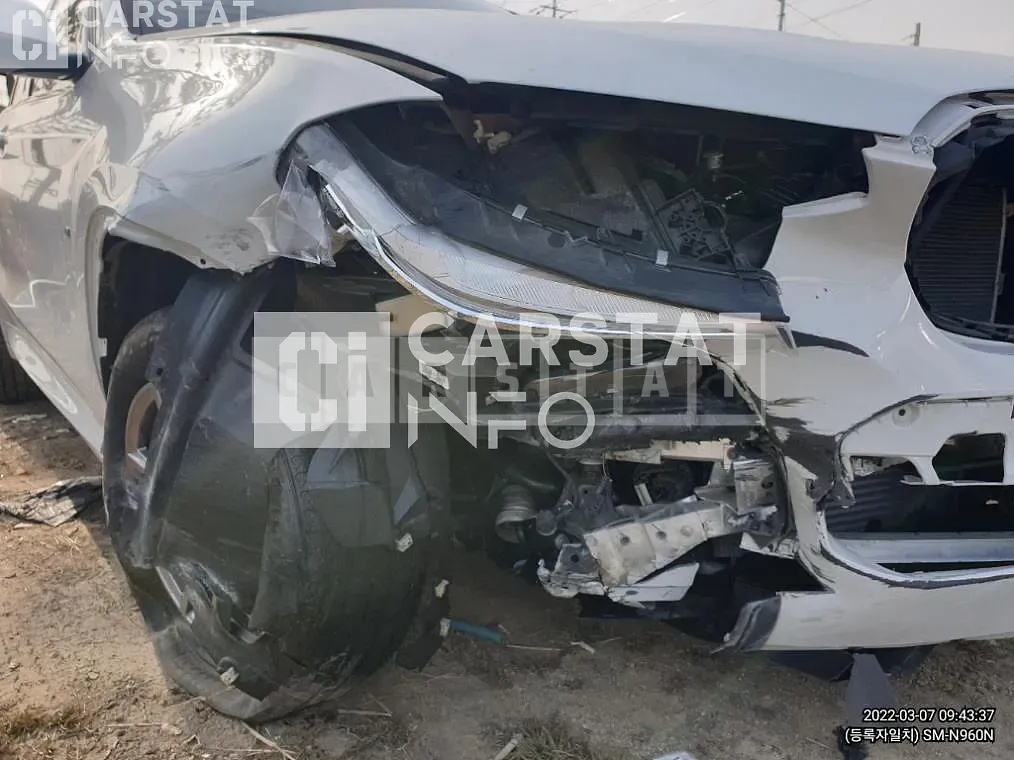 Photo 2 of 14: 2020 BMW X4 xDrive20d, VIN WBAVJ9100M9E00244 — Korean insurance auction