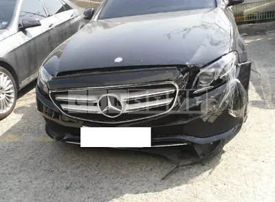 Photo 1 of 6: 2017 Mercedes-Benz E220d — Korean insurance auction