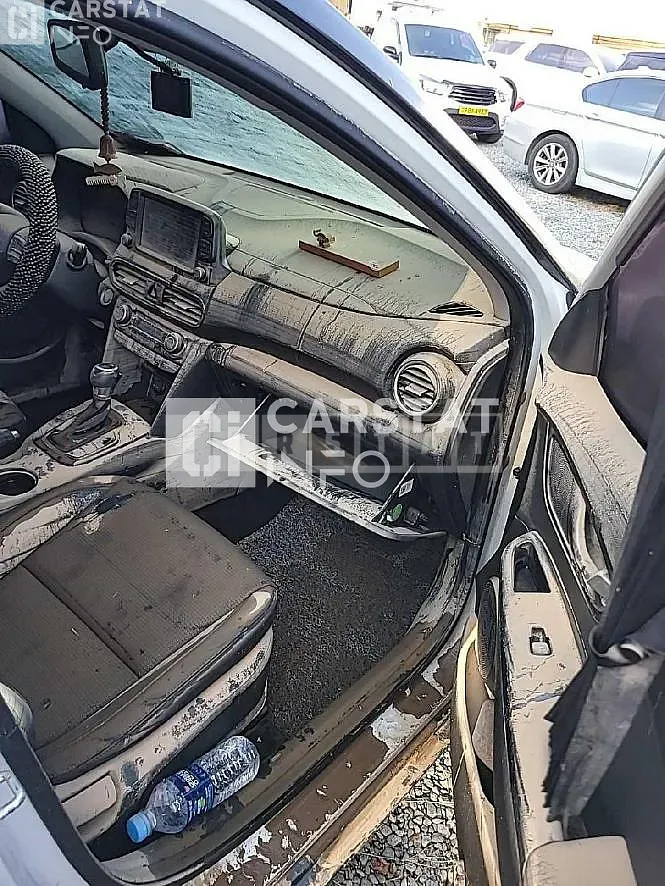 Photo 2 of 16: 2018 Hyundai Kona, VIN KMHK3816GJU205522 — Korean insurance auction