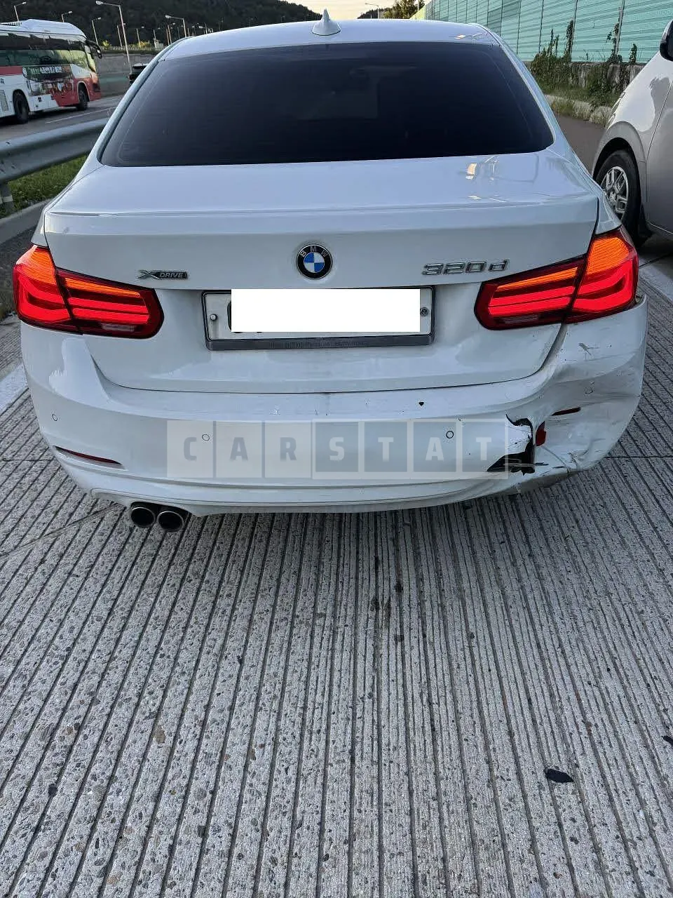 Photo 2 of 10: 2015 BMW 320d xDrive, VIN WBA8C9106GK650072 — Korean insurance auction