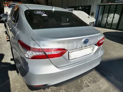 Photo 1 of 13: 2018 Toyota Camry Hybrid, VIN JTNB21HK4J3005695 — Korean insurance auction