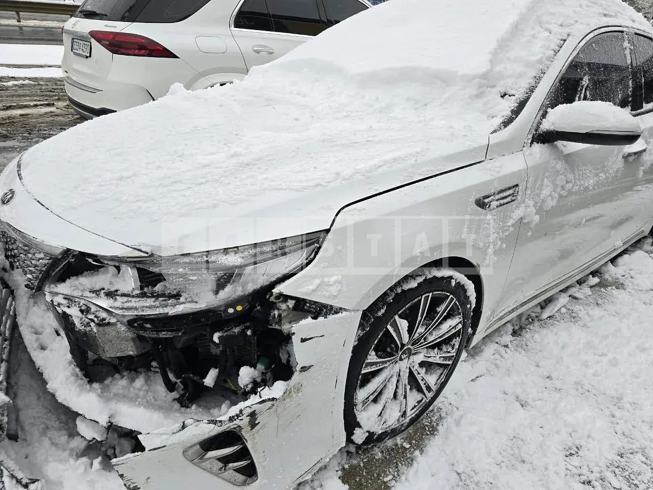 Photo 2 of 12: 2016 Kia K5, VIN KNAGU417GGA086494 — Korean insurance auction