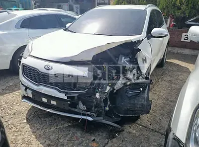 Photo 1 of 8: 2017 Kia Sportage, VIN KNAPM813BHK296116 — Korean insurance auction