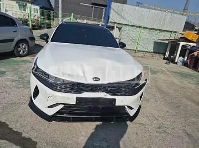 Photo 1 of 34: 2021 Kia K5 — Korean insurance auction