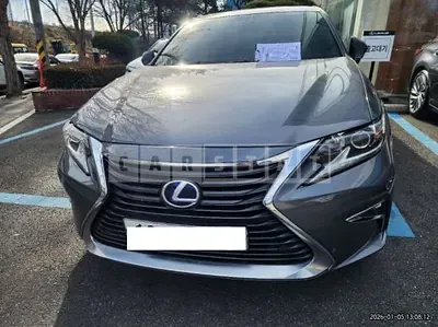 Photo 1 of 33: 2016 Lexus ES300h — Korean insurance auction
