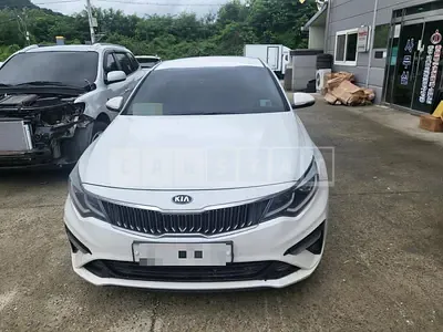 Photo 1 of 13: 2019 Kia K5 LPG — Korean insurance auction