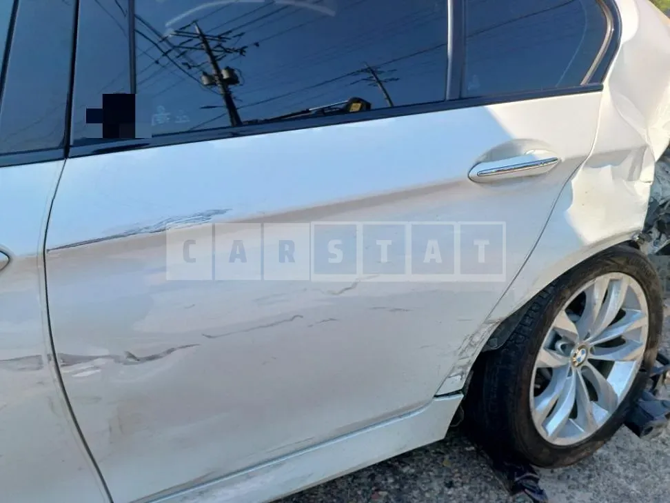 Photo 2 of 15: 2015 BMW 520d — Korean insurance auction