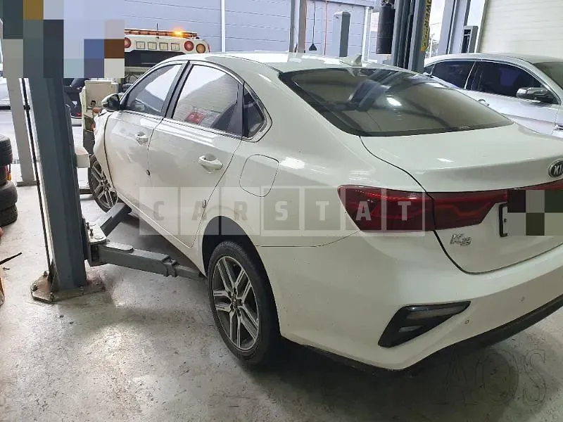 Photo 2 of 31: 2019 Kia K3 1.6, VIN KNAF541BELA072343 — Korean insurance auction