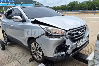 Photo 1 of 3: 2015 Hyundai Tucson, VIN KMHJT81VDFU951219 — Korean insurance auction