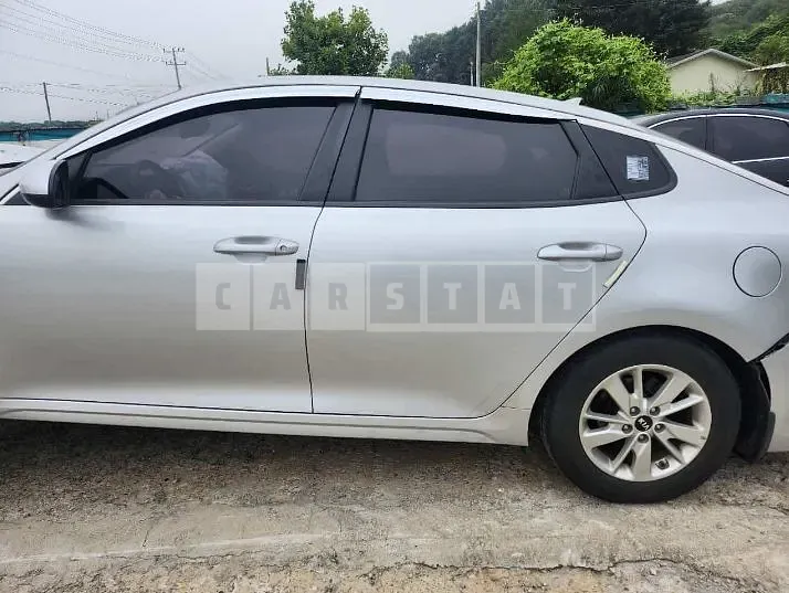 Photo 2 of 8: 2015 Kia K5 2.0 LPG, VIN KNAGU416BGA040362 — Korean insurance auction