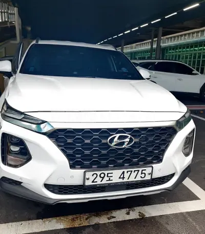Photo 1 of 16: 2019 Hyundai Santa Fe, VIN KMHS381BBKU097857 — Korean insurance auction