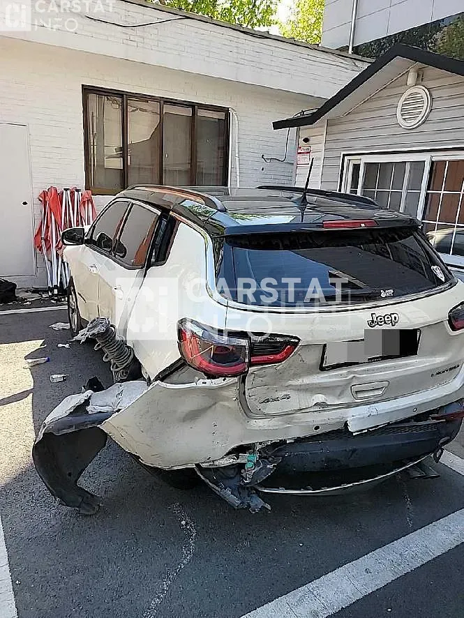 Photo 2 of 10: 2019 Jeep Straw Compass 2.4, VIN 3C4NJDCB6KT598270 — Korean insurance auction