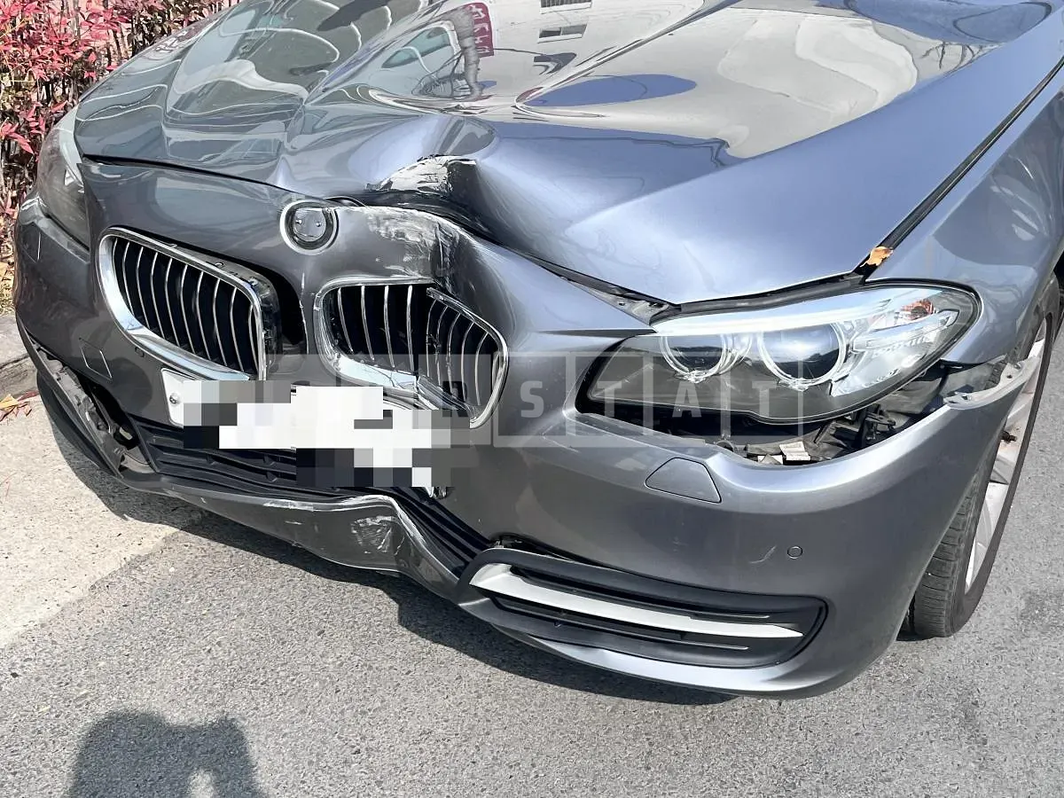 Photo 2 of 10: 2015 BMW 528i xDrive, VIN WBA5A7106FD816462 — Korean insurance auction