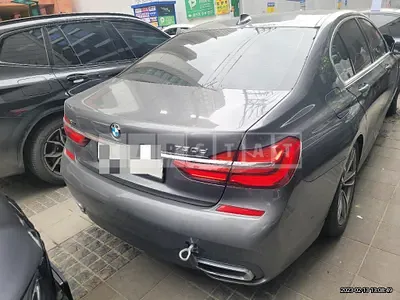 Photo 1 of 11: 2017 BMW 730d xDrive, VIN WBA7C4101HG763527 — Korean insurance auction