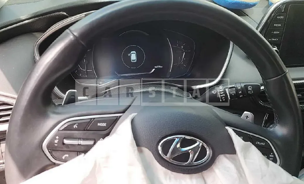 Photo 2 of 38: 2019 Hyundai Santa Fe, VIN KMHS581ABKU168943 — Korean insurance auction