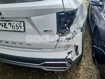 Photo 2 of 26: 2021 Kia Sorento, VIN KNARK81GDMA000615 — Korean insurance auction