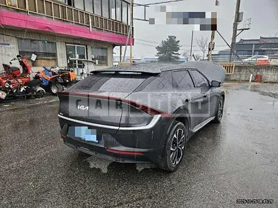 Photo 1 of 16: 2022 Kia EV6 Electric Car — Korean insurance auction