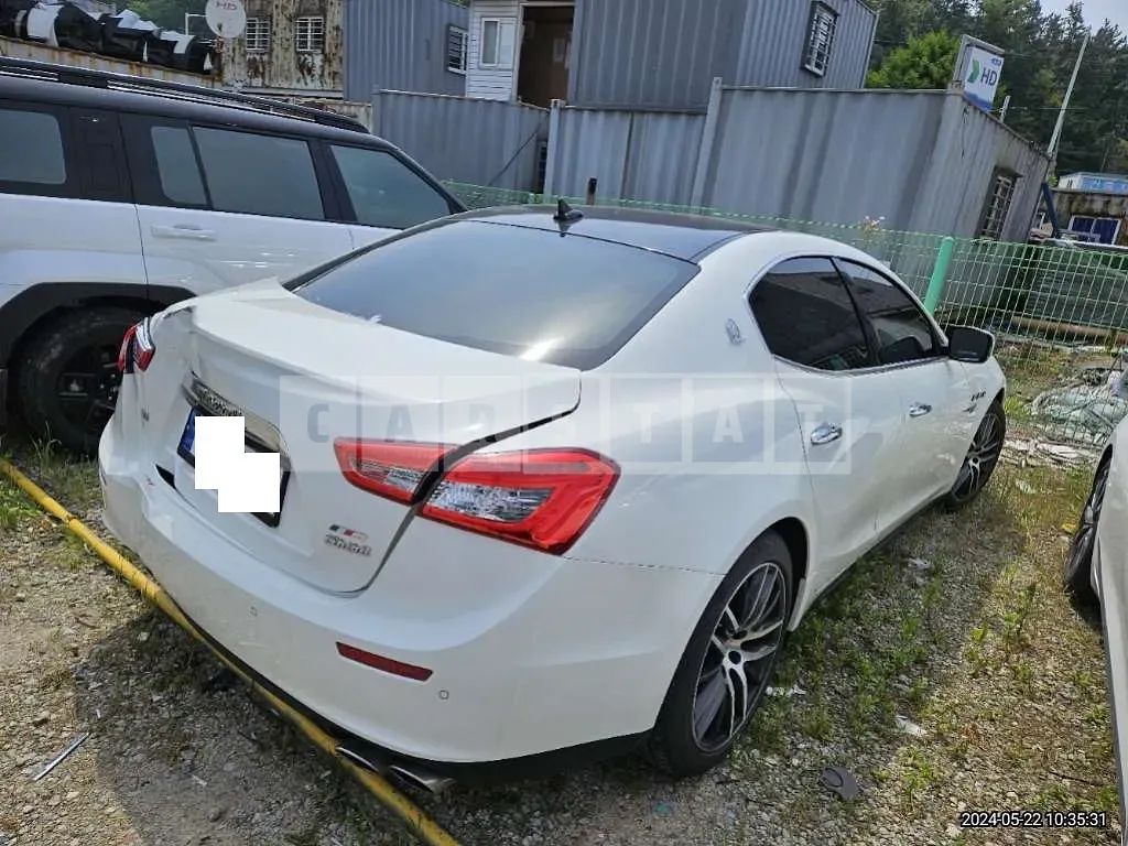 Photo 2 of 12: 2016 Maserati Gibli Diesel — Korean insurance auction