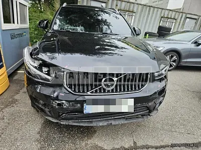 Photo 1 of 46: 2021 Volvo XC40B4 AWD — Korean insurance auction