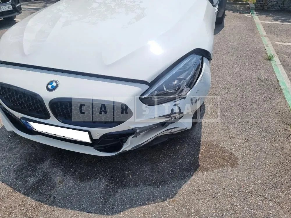 Photo 2 of 15: 2023 BMW Z4 sDrive 20i, VIN WBAHF710XNWX97531 — Korean insurance auction