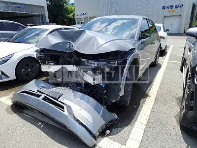 Photo 1 of 14: 2022 Hyundai Modern Ionic 5, VIN KMHKR81CPNU031487 — Korean insurance auction