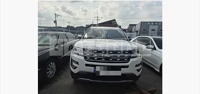 Photo 1 of 54: 2016 Ford Explorer — Korean insurance auction