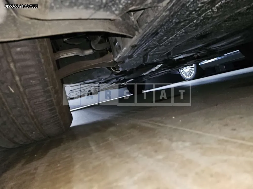 Photo 2 of 50: 2021 Mercedes-Benz GLB220 — Korean insurance auction