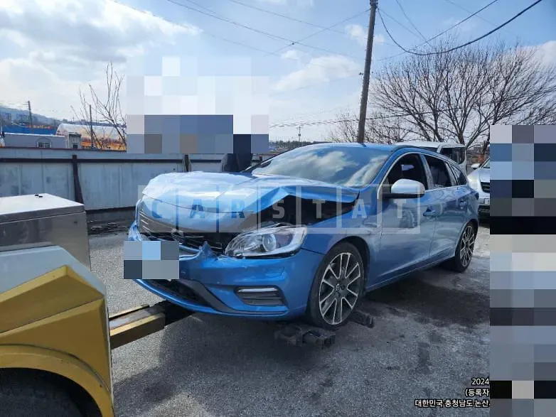 Photo 2 of 6: 2016 Volvo V60D5, VIN YV1FWA4BDG1303327 — Korean insurance auction