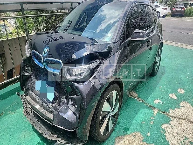Photo 2 of 35: 2015 BMW i3 — Korean insurance auction