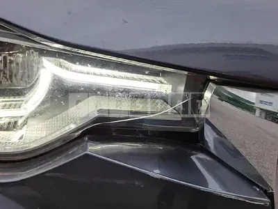 Photo 1 of 2: 2017 BMW (parts) 320d Headlamp — Korean insurance auction