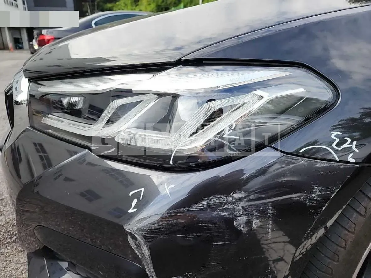 Photo 3 of 3: 2021 BMW (parts) 520i Headlamp — Korean insurance auction