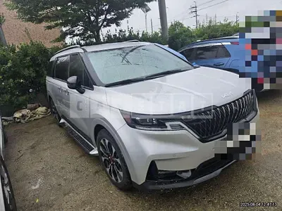 Photo 1 of 8: 2022 Kia Carnivals — Korean insurance auction