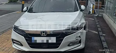 Photo 1 of 19: 2019 Honda Accord Hybrid — Korean insurance auction