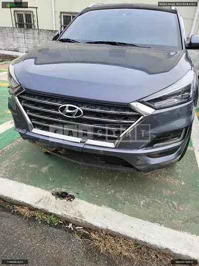 Photo 1 of 13: 2018 Hyundai Tucson, VIN KMHJ3817GKU814158 — Korean insurance auction