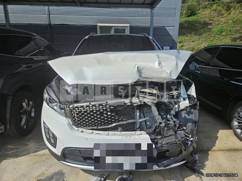 Photo 2 of 14: 2016 Kia Sorento 2.0 — Korean insurance auction