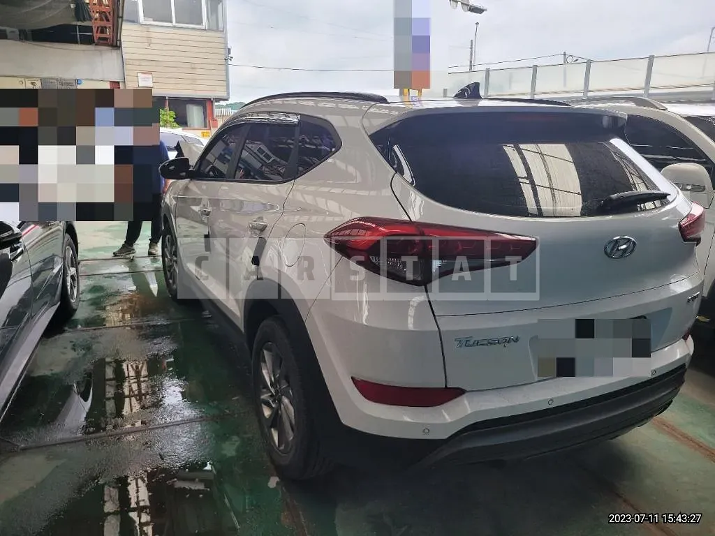 Photo 2 of 8: 2015 Hyundai Tucson TL 2.0, VIN KMHJ381ABGU049340 — Korean insurance auction