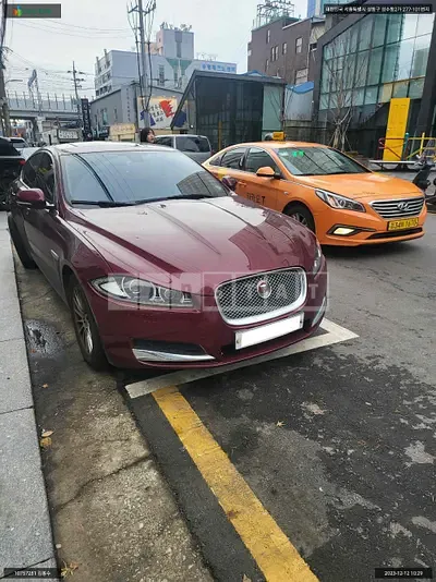 Photo 1 of 17: 2015 Jaguar XF 2.2d, VIN SAJAA05JXFDU81557 — Korean insurance auction