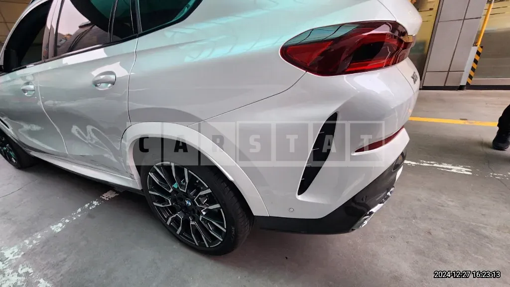Photo 2 of 6: 2024 BMW (parts) X6 xDrive40i M Sport Wheel — Korean insurance auction