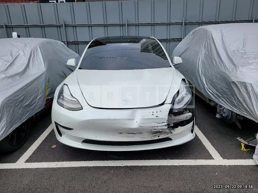 Photo 2 of 21: 2020 Tesla 3 Standard Range Plus RWD, VIN 5YJ3E1EA4LF694400 — Korean insurance auction
