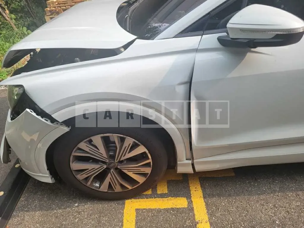 Photo 2 of 18: 2023 Audi Q4 Sportback 40 e-tron — Korean insurance auction