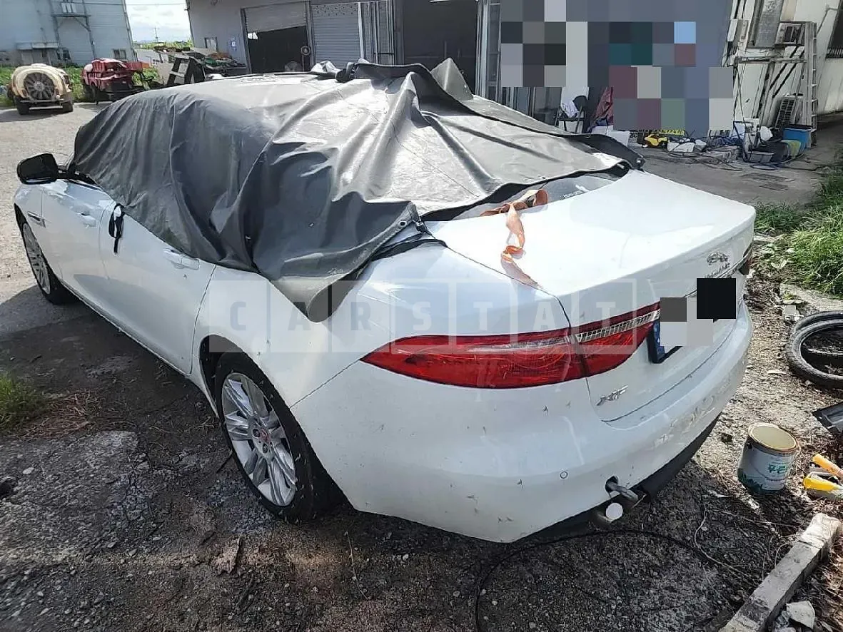 Photo 2 of 27: 2019 Jaguar XF 20d AWD, VIN SAJBA4BN1KCY73474 — Korean insurance auction