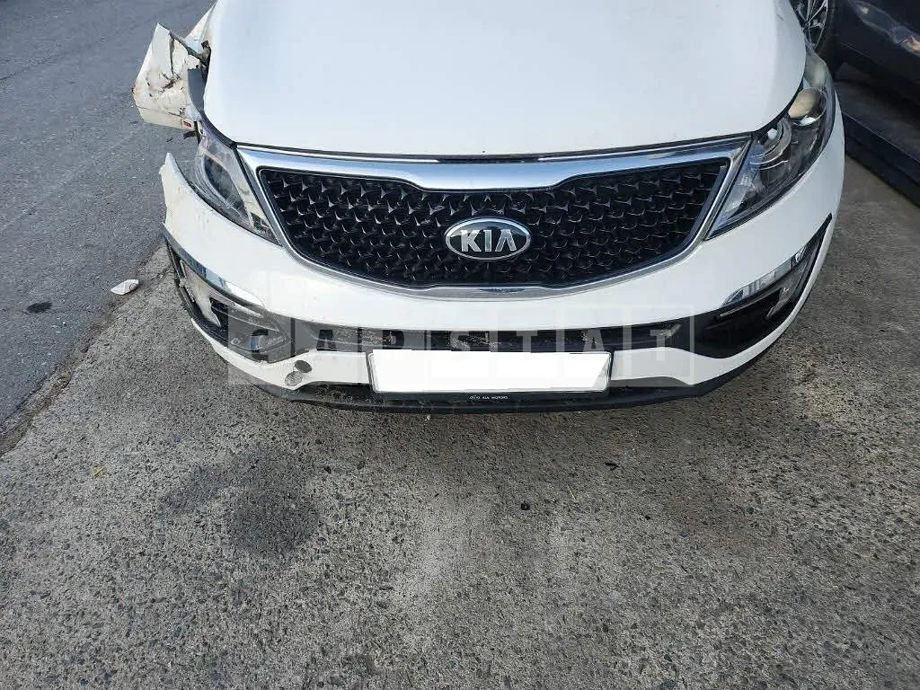 Photo 2 of 37: 2015 Kia Sportage, VIN KNAPC813BGK845338 — Korean insurance auction